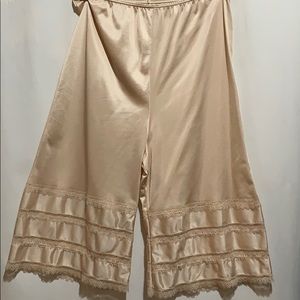VINTAGE SEARS NYLON PETTY PANTS NUDE SZ M LACE